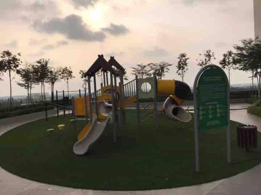 Mufa Studio Suites Klia Sepang Buitenkant foto